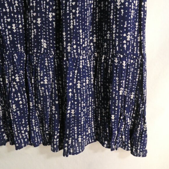 EVERLY | large | Blue and White Patterned Lined Skirt | Stretchy Waistband | NWT - Picture 16 of 16